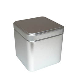 Weißblechverpackungen: Qudratische Dose aus Blech für Tee, Gewürze; Stülp-Innendeckeldose, blank, aus Weißblech.