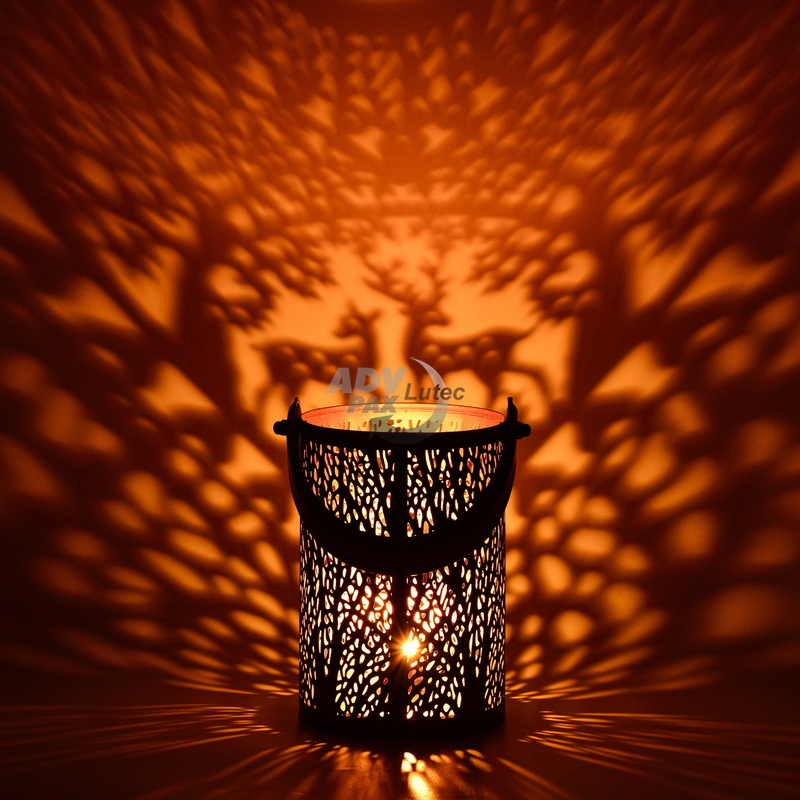 Windlichtlaterne mit ausgestanztem Motiv